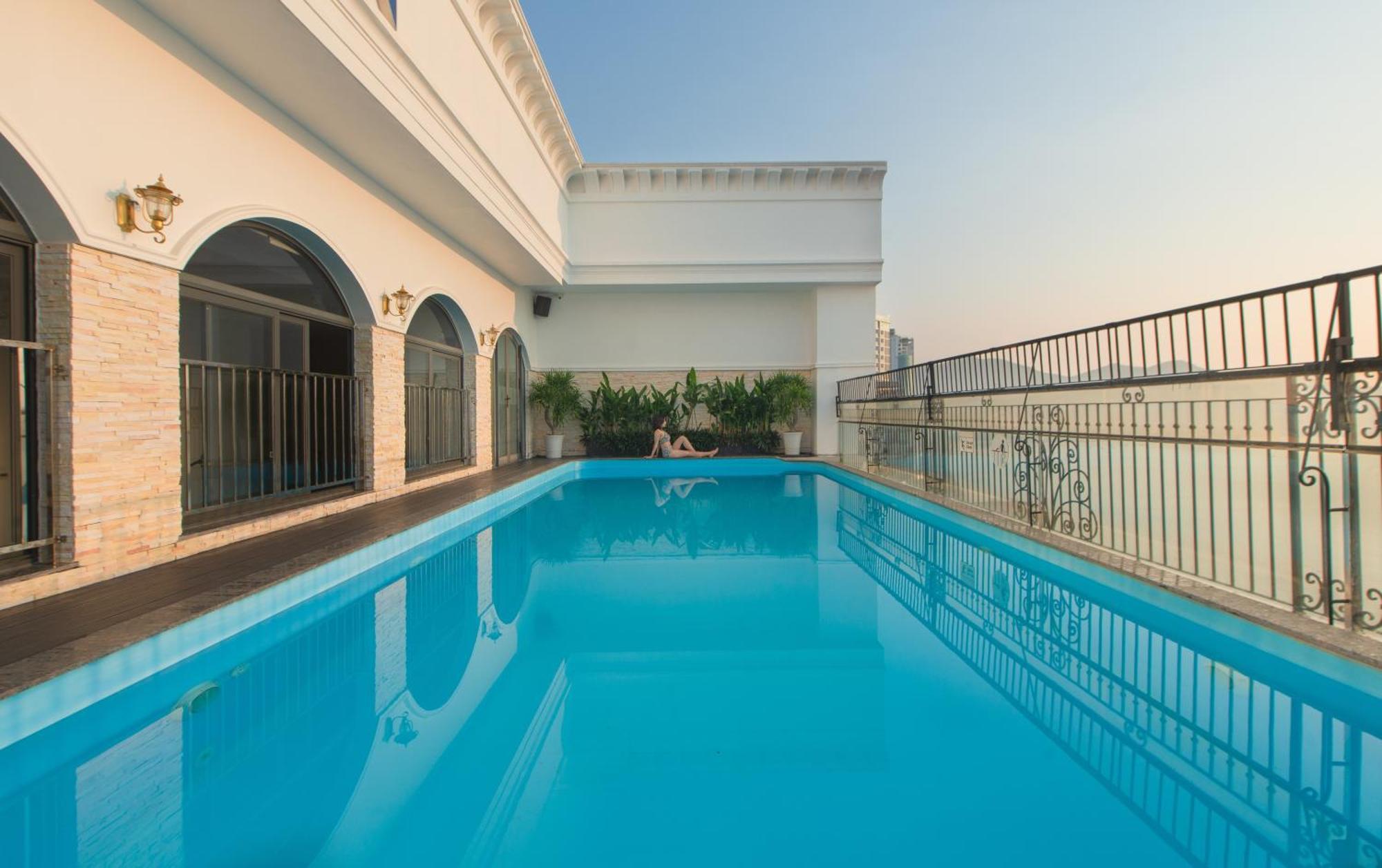 Daphovina Hotel Нячанг Экстерьер фото