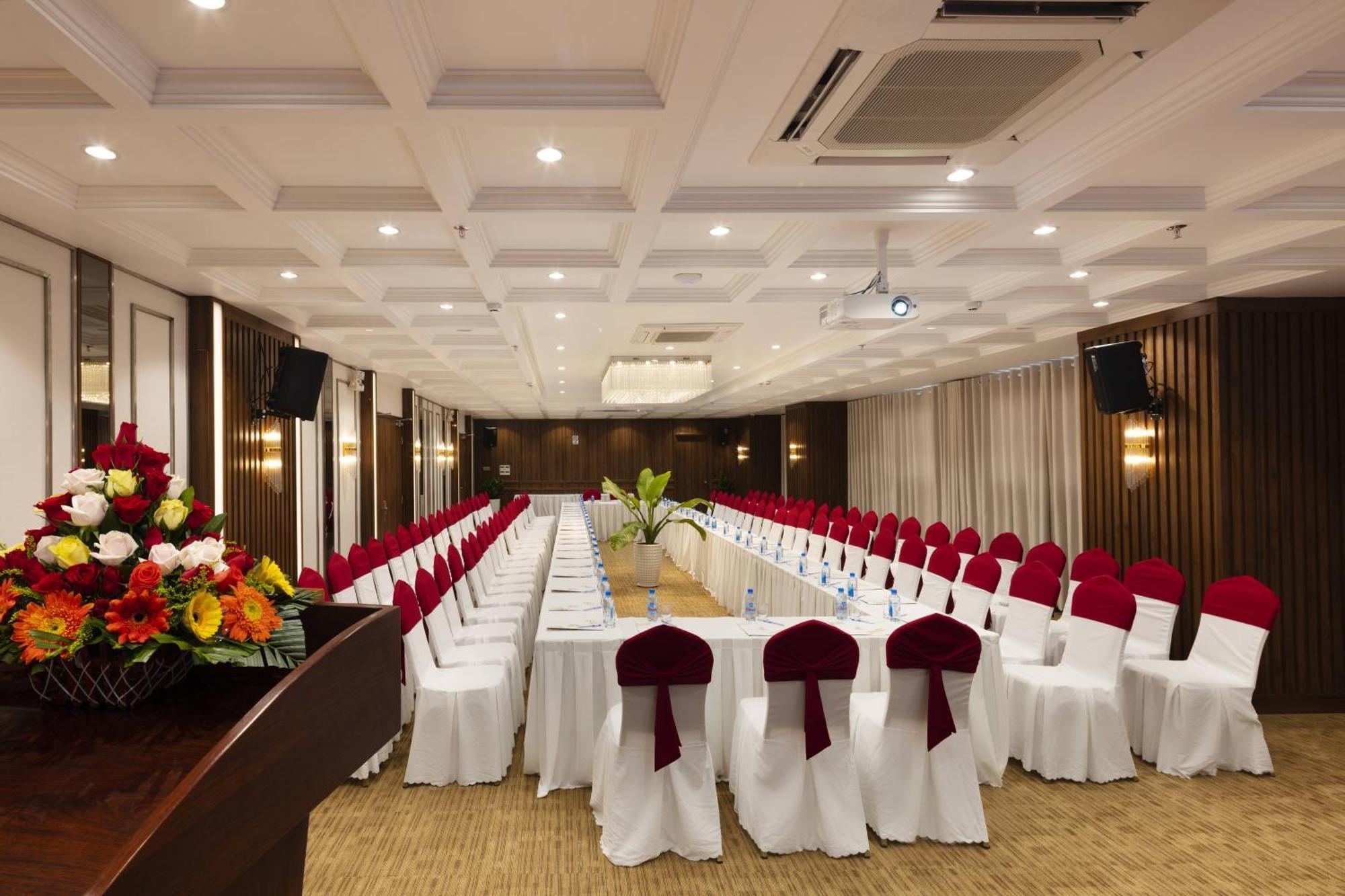 Daphovina Hotel Нячанг Экстерьер фото