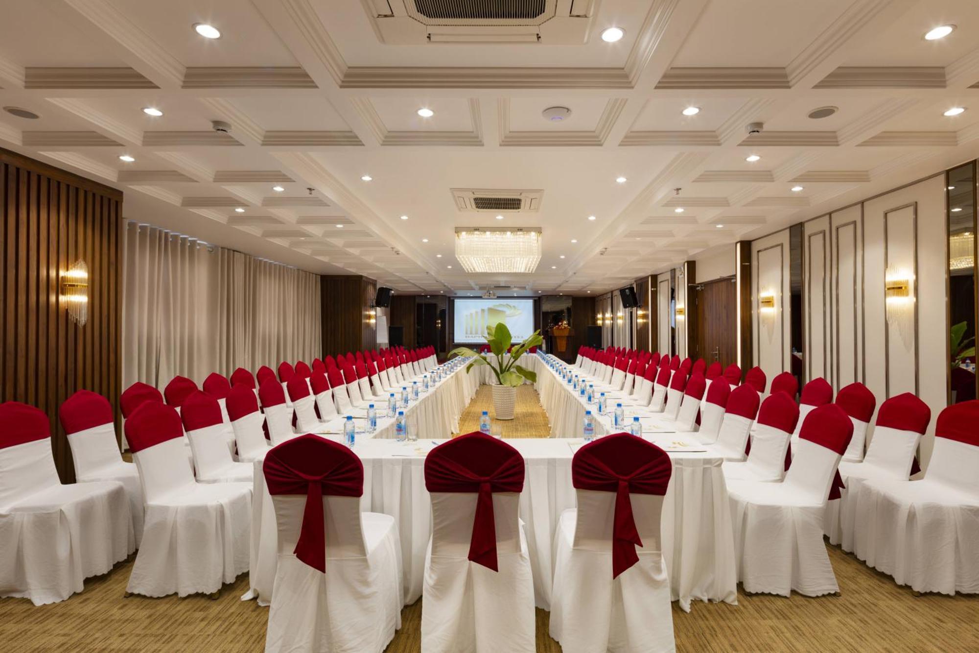Daphovina Hotel Нячанг Экстерьер фото