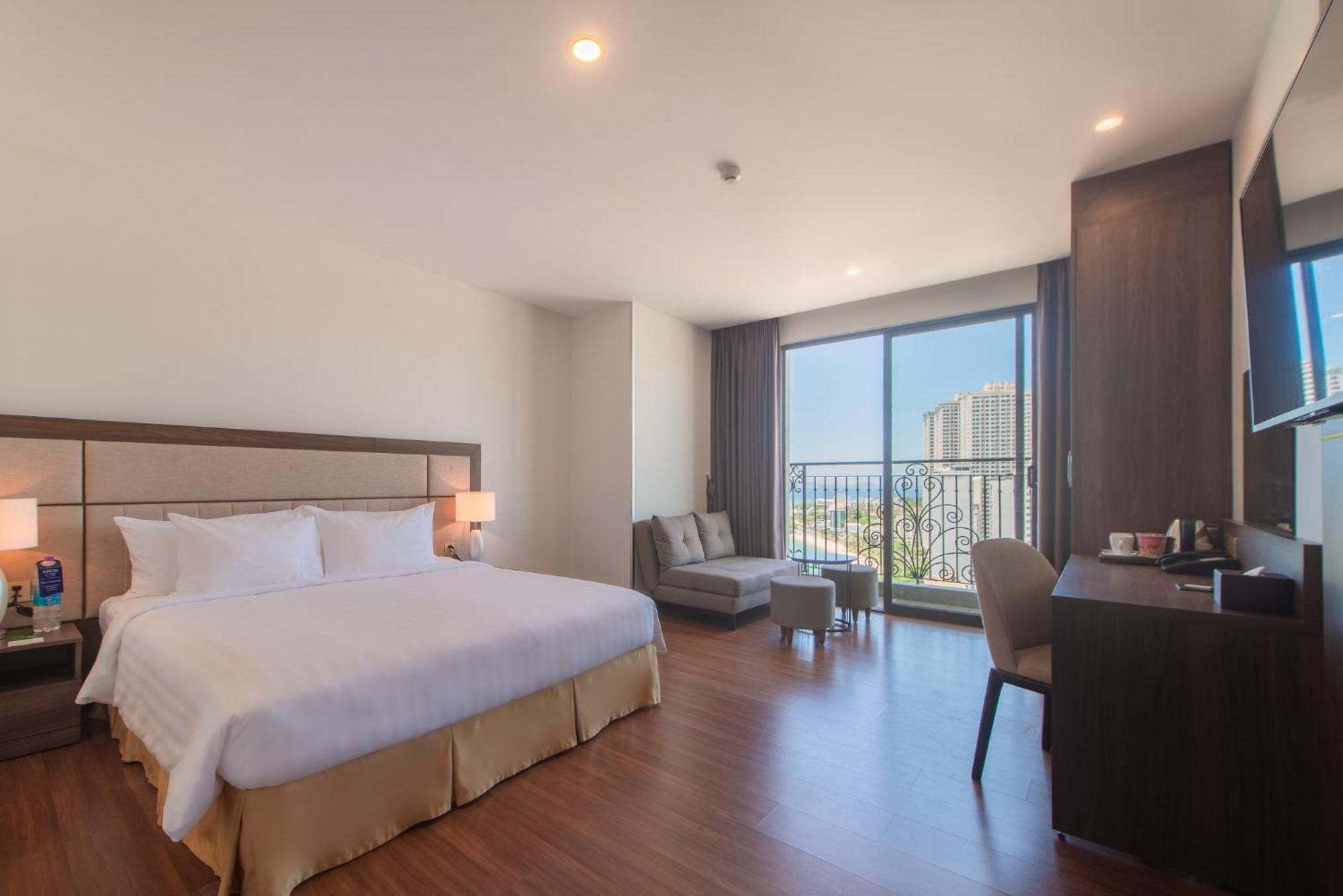 Daphovina Hotel Нячанг Экстерьер фото