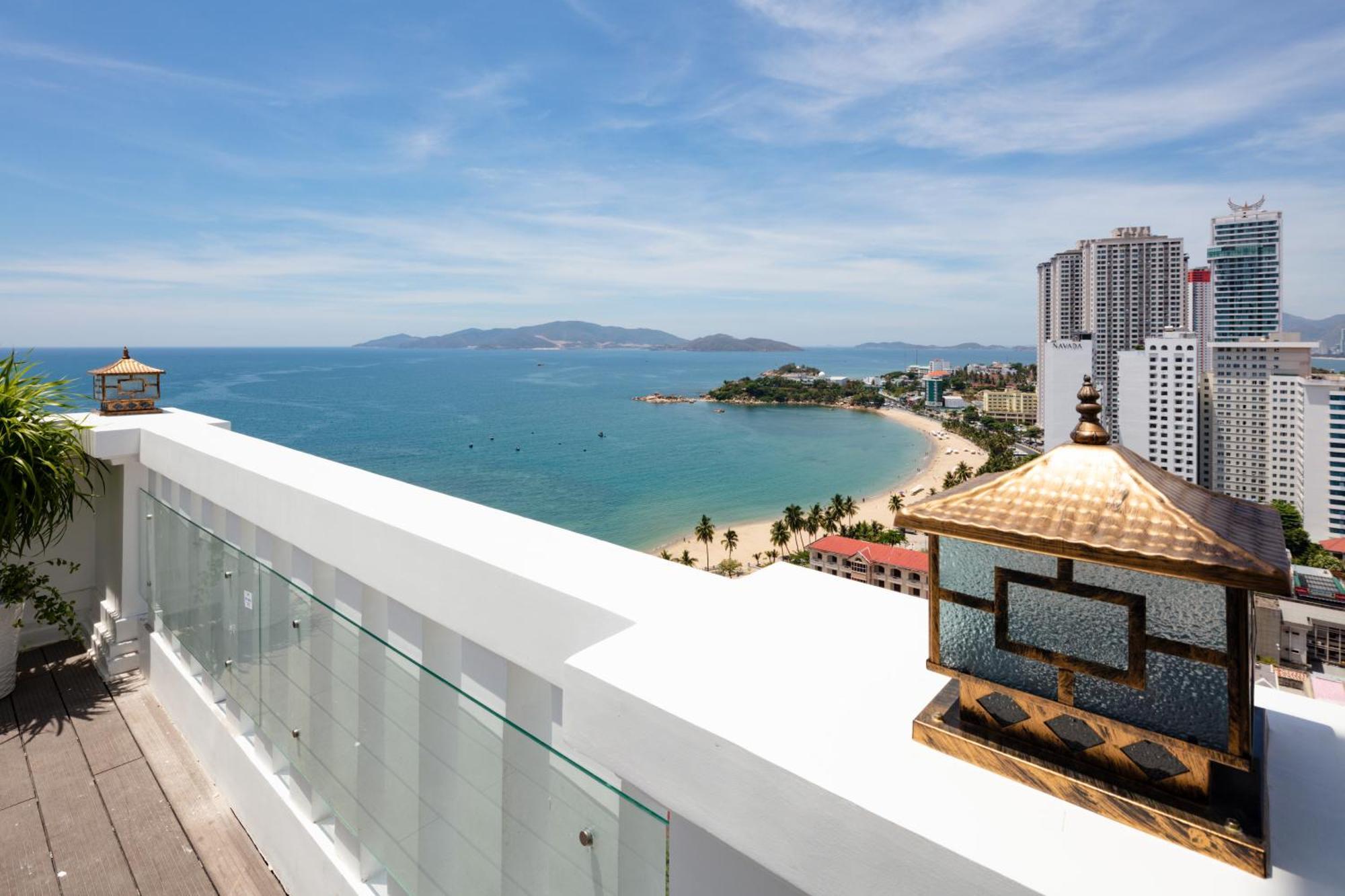 Daphovina Hotel Нячанг Экстерьер фото